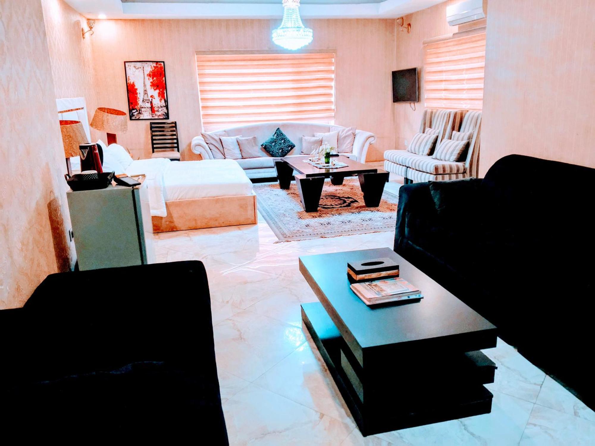 Nuit De Paris Hotel Abuja Ngoại thất bức ảnh