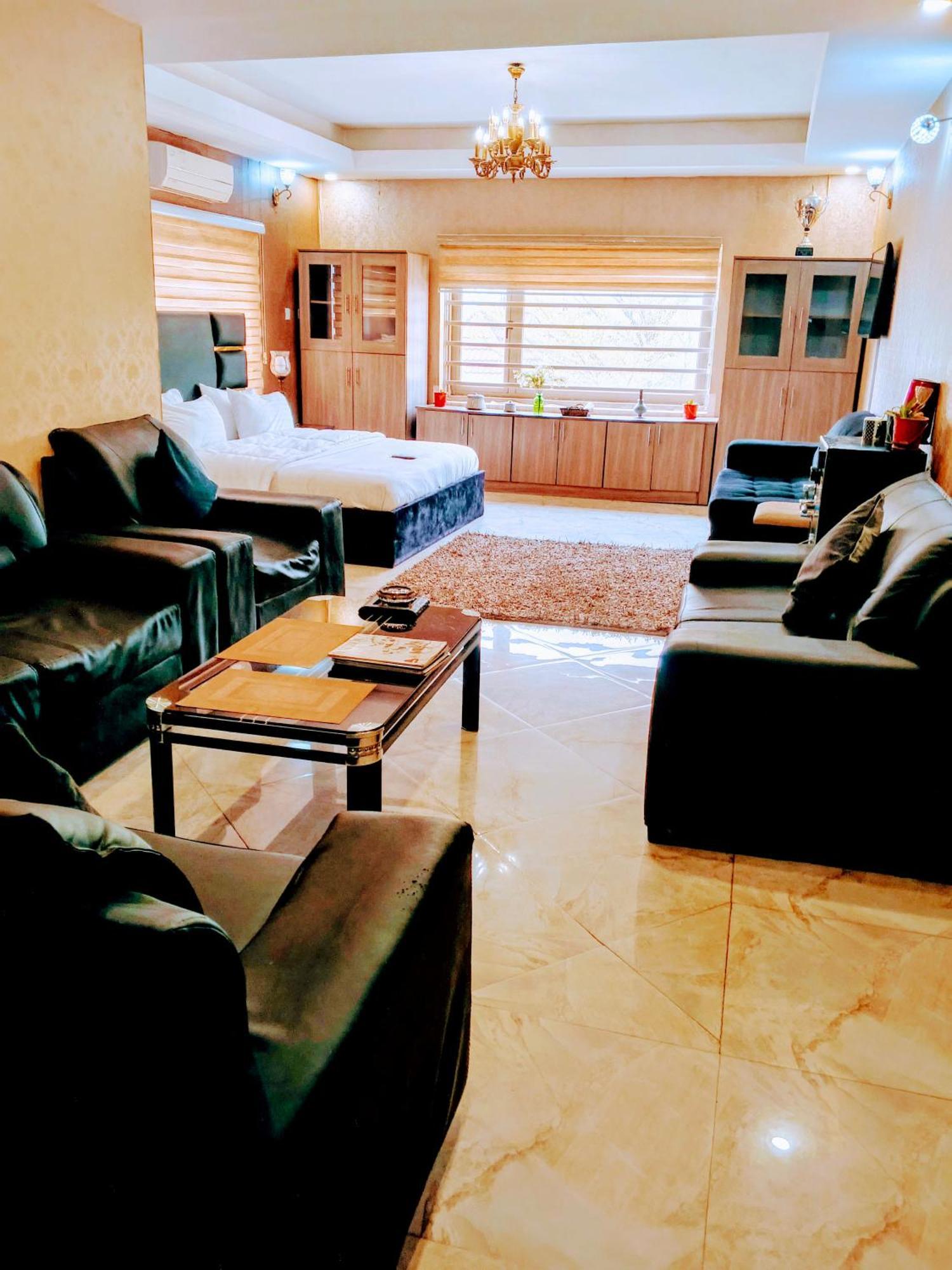 Nuit De Paris Hotel Abuja Ngoại thất bức ảnh